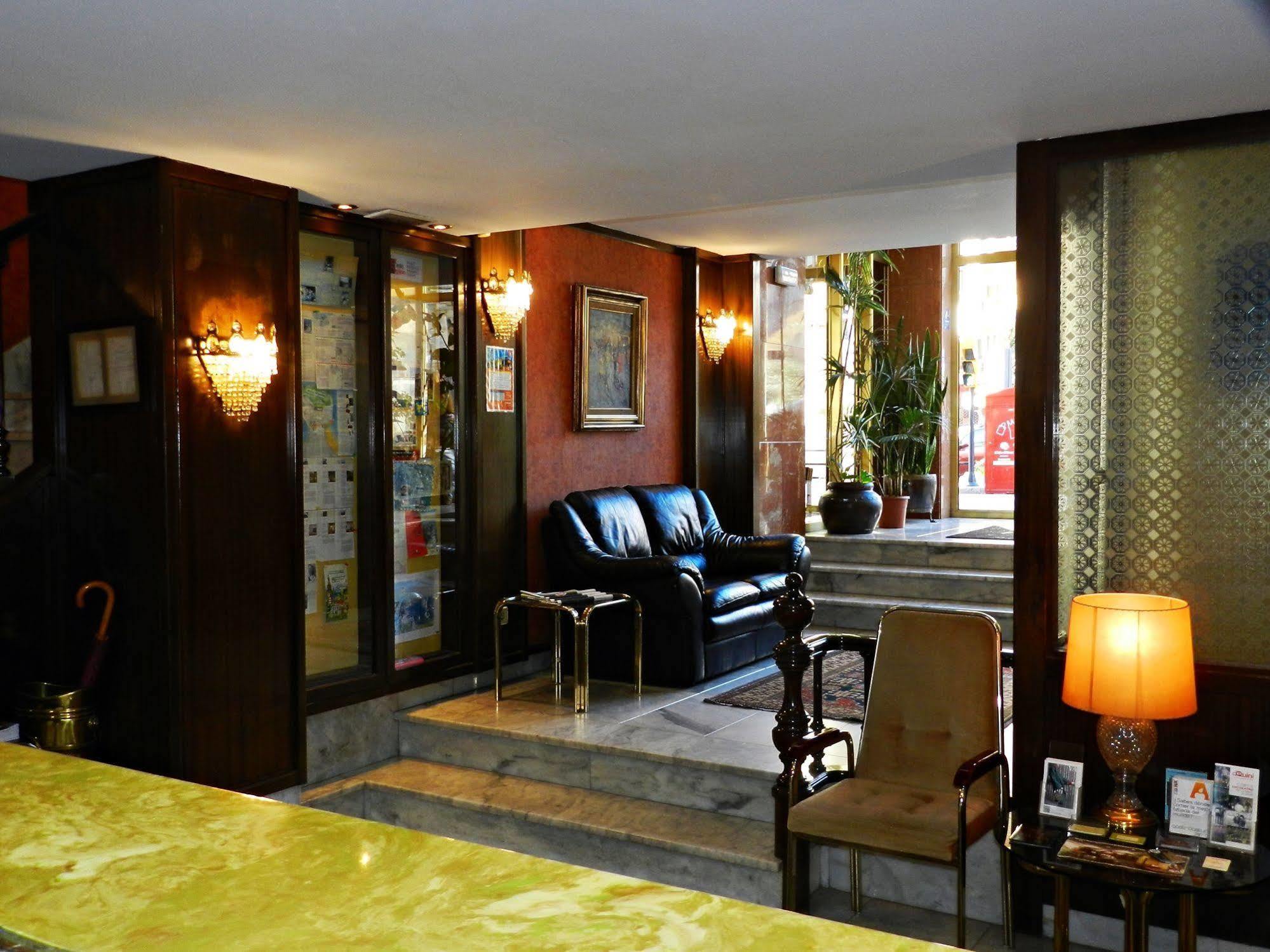 Hotel Alda Centro Gijón Eksteriør billede